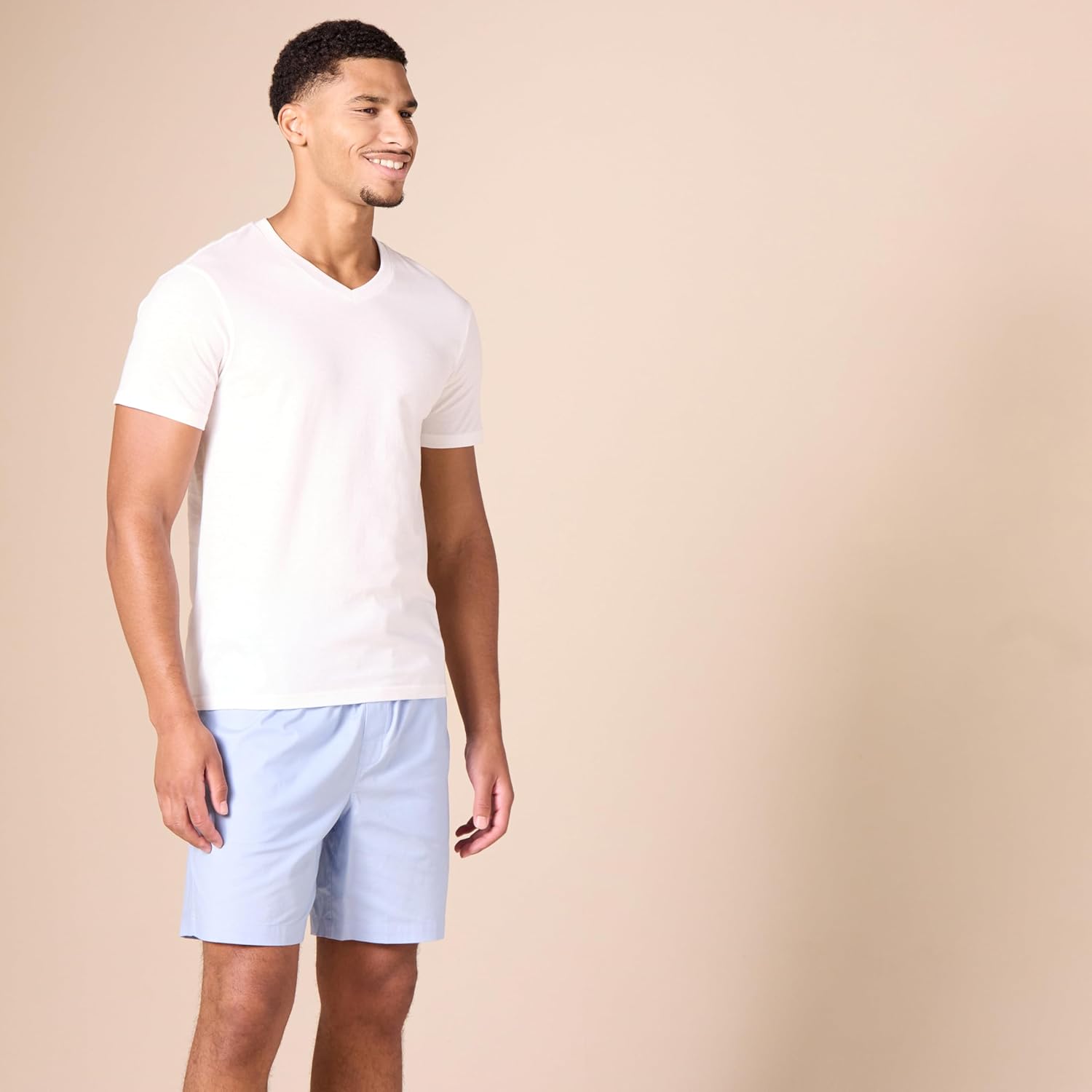 Amazon Essentials Maillot de Corps avec Encolure en V, Respirant, Coton Homme, Lot de 6