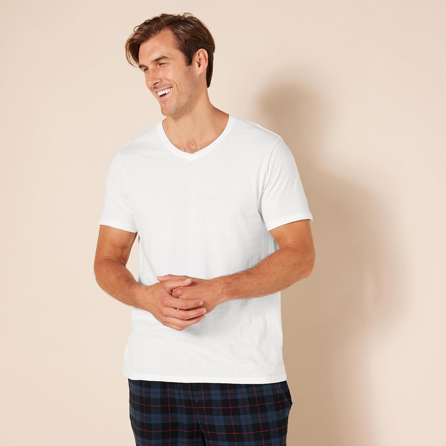 Amazon Essentials Maillot de Corps avec Encolure en V, Respirant, Coton Homme, Lot de 6